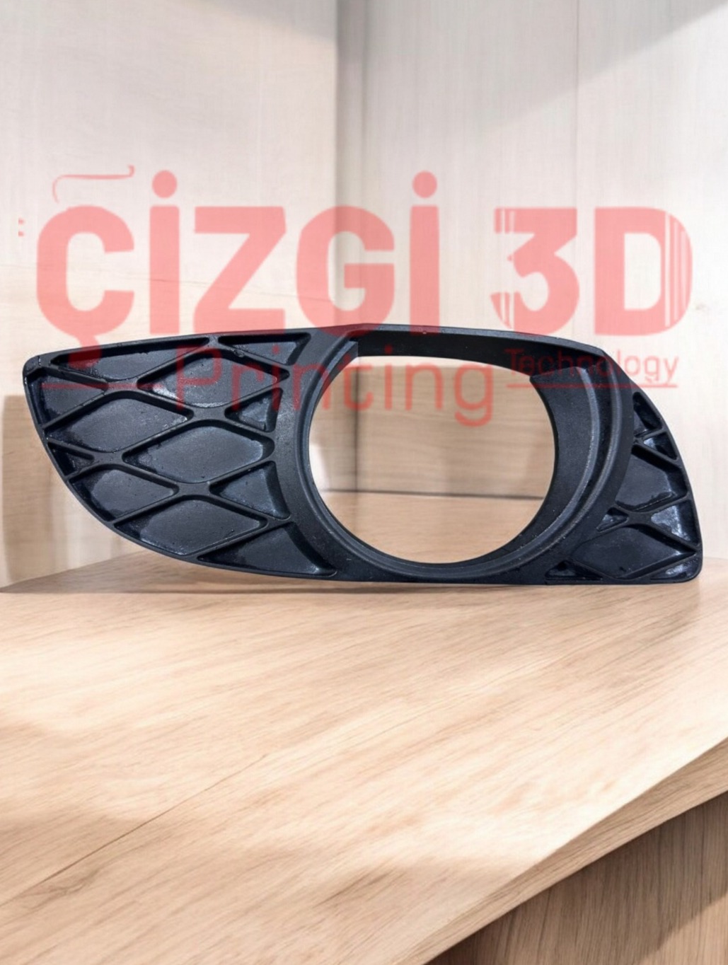 TOYOTA YARİS 2003-2005 MODEL ÖN SİS FARI ÇERÇEVESİ